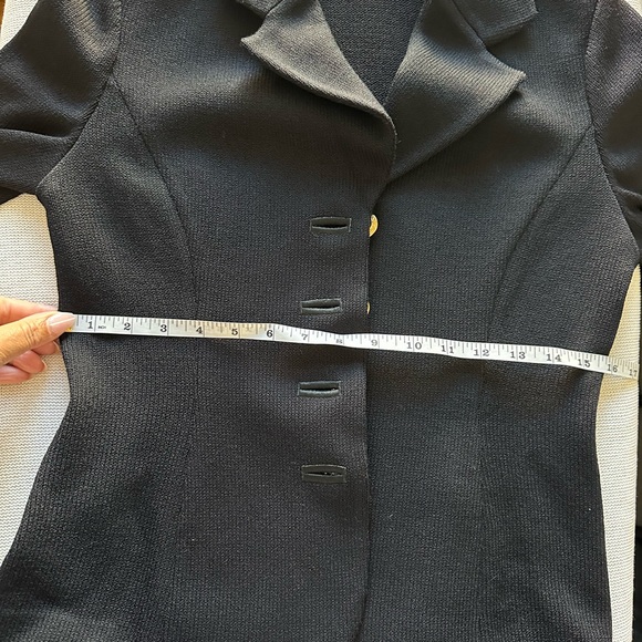 St. John Basics Vintage Caridigan Jacket/Blazer. Pre-owned. - Picture 10 of 15